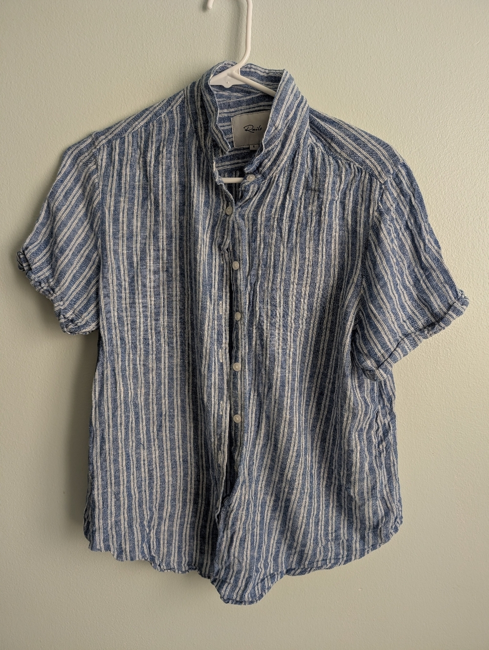 Women's Blue & White Striped Short-Sleeve Button-Up Shirt